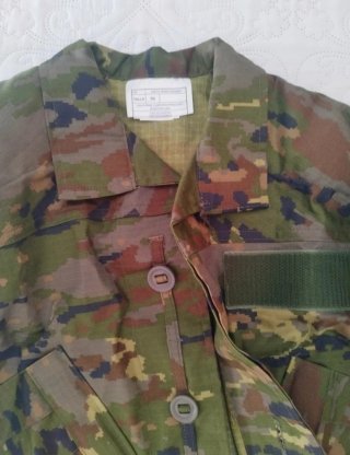 Traje camuflaje caza y airsoft