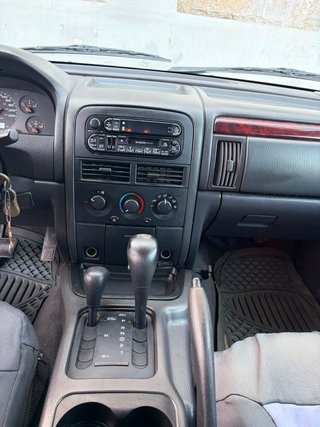 Jeep Grand Cherokee Laredo Limited 4.0