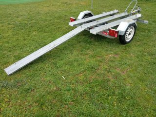Venta o alquiler Remolque Motos Basculante