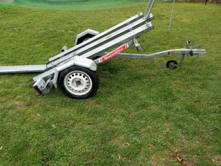 Venta o alquiler Remolque Motos Basculante