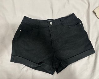 Shorts negros vaqueros