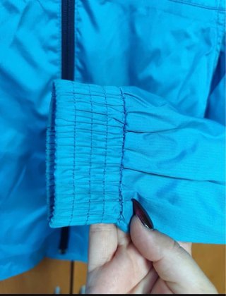 Chubasquero Quechua Talla 8 años Azul