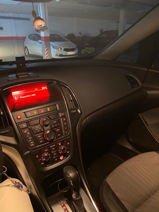 Opel Astra sport tourer 2014