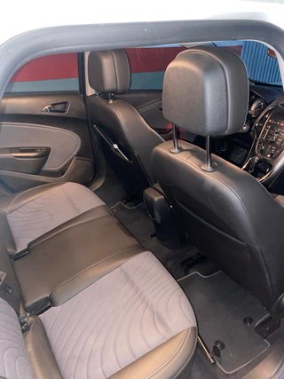 Opel Astra sport tourer 2014