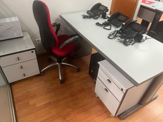 Banco de Espera, mesas, sillas y armarios oficina