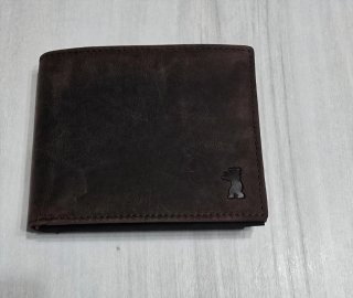 Cartera de piel hombre . Nueva.
