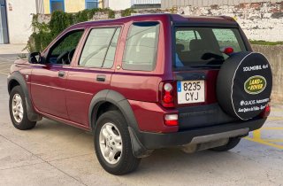 Land Rover Freelander ( Automático )