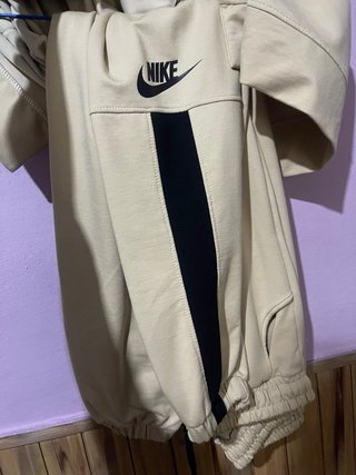 Conjunto deportivo Nike mujer