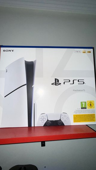 Sony PlayStation 5 (PS5)
