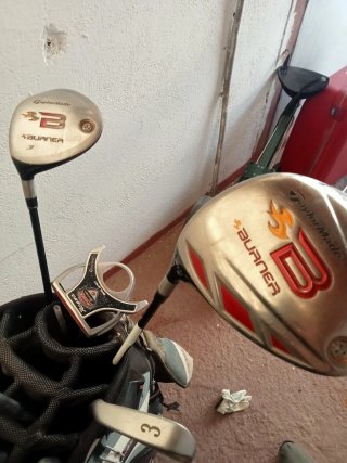 Juego Palos Golf ZURDO Titleist forjado