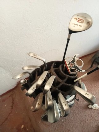 Juego Palos Golf ZURDO Titleist forjado