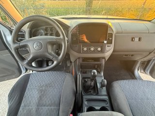 Mitsubishi Montero 2006