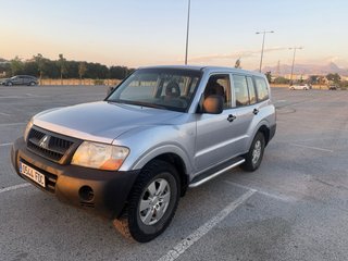 Mitsubishi Montero 2006