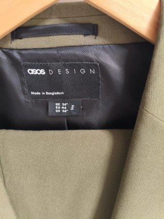 Conjunto de traje ASOS DESIGN verde oliva.