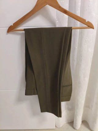 Conjunto de traje ASOS DESIGN verde oliva.