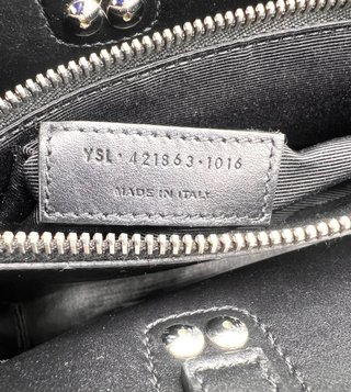 Bolso Yves Saint Laurent Sac de Jour Negro