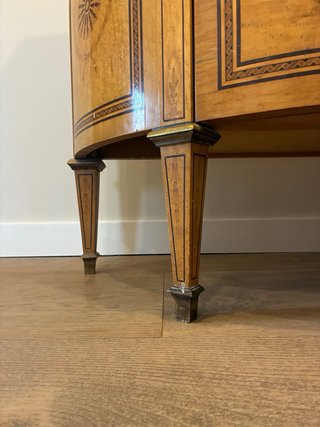 Cómoda Luis XVI Mármol y Madera