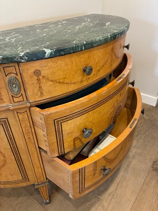 Cómoda Luis XVI Mármol y Madera