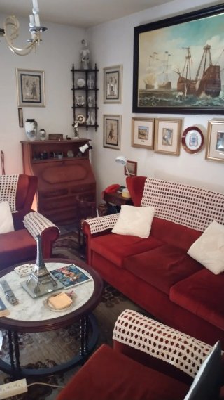 Conjunto salón clásico de madera noble. ¡Se vende