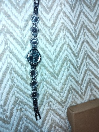 Reloj de colección con detalles brillantes