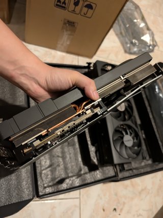 NVIDIA Tesla V100 16GB SXM2 raffreddamento 4090 PC