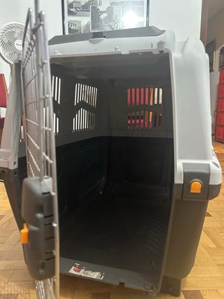 Transportín grande perro negro y gris