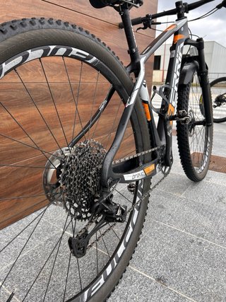 Bicicleta MTB Berria Bravo 6 Mejorada