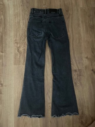 Pantalones Campana Negros Stradivarius