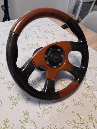 Volante Mercedes-Benz clásico + piña