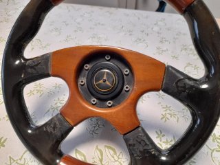 Volante Mercedes-Benz clásico + piña