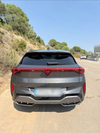 CUPRA Terramar 2025 hibrido enchufable 272 cv
