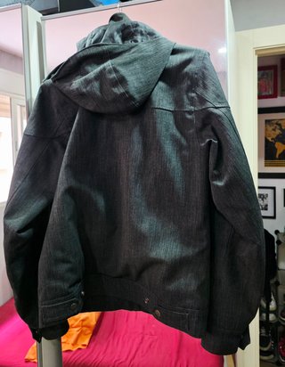 CHAQUETA / AMERICANA GRIS