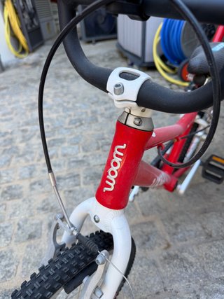 Bicicleta de Montaña Roja de Aluminio