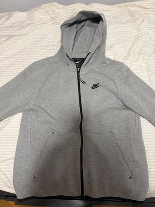 Chaqueta Nike Tech Fleece Gris