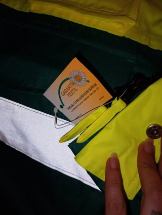 Chaquetón de trabajo amarillo y negro