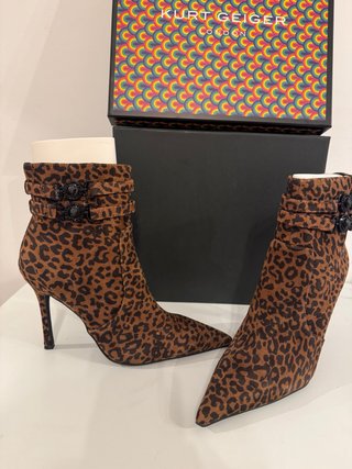 Botines Kurt Geiger Leopardo Tacón