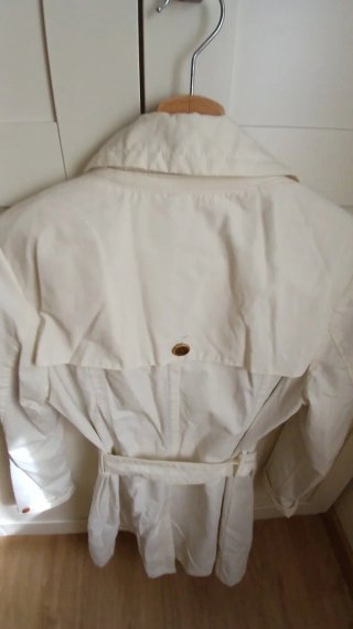 Gabardina Geox Beige Talla M. Sólo 2 veces puesta
