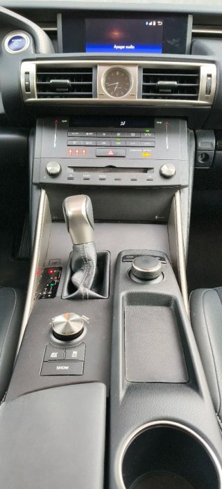 Lexus IS 2016