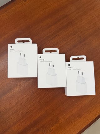 Apple Adattatore USB-C 20W (3 pezzi)