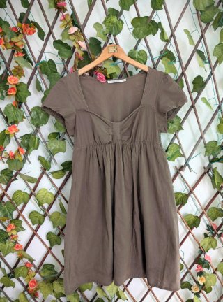 Vestido Bershka Estilo Cottagecore Marrón
