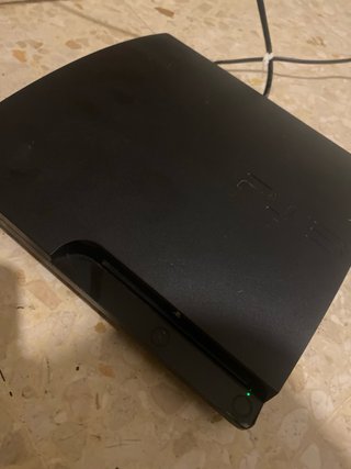 Consola ps3 Slim Negra impecable con gta v y cable