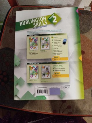 Libro inglés Burlington skills work book  catalán2