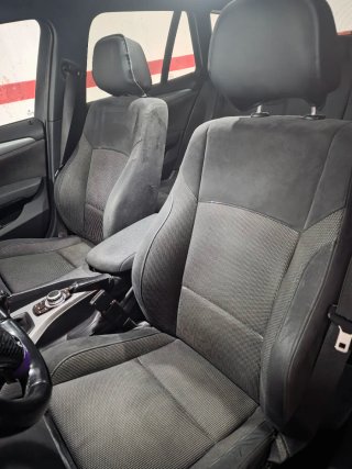 BMW X1 2011