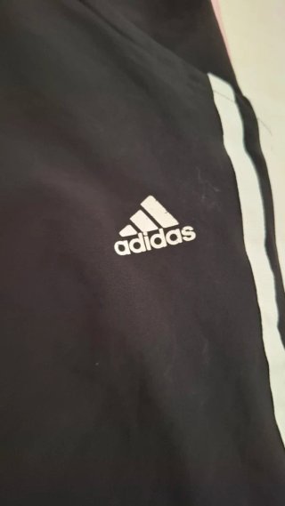 Pantalón de chándal Adidas negro