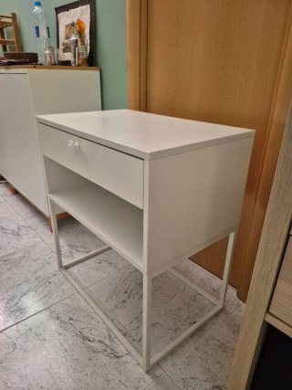Mesita de noche IKEA Vikhammer 60x39 blanca