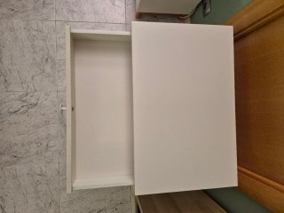 Mesita de noche IKEA Vikhammer 60x39 blanca