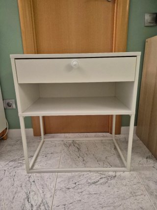 Mesita de noche IKEA Vikhammer 60x39 blanca