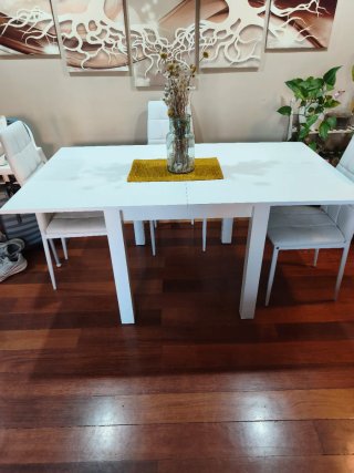 Mesa de Salón ExtensibleBlanca y 4 Sillas