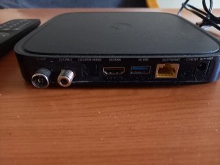 Vodafone TV con mando y cargador