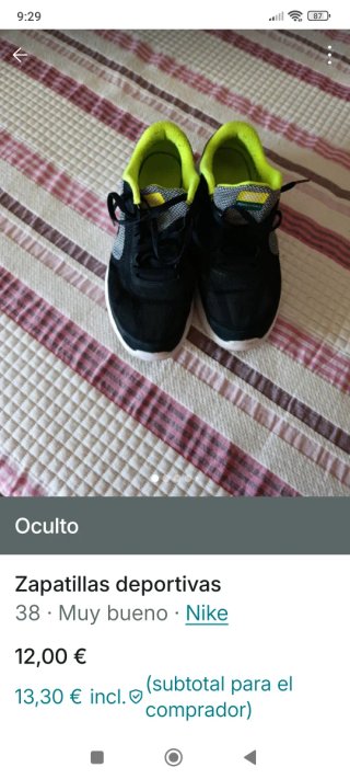 Zapatillas deportivas negras y verdes
